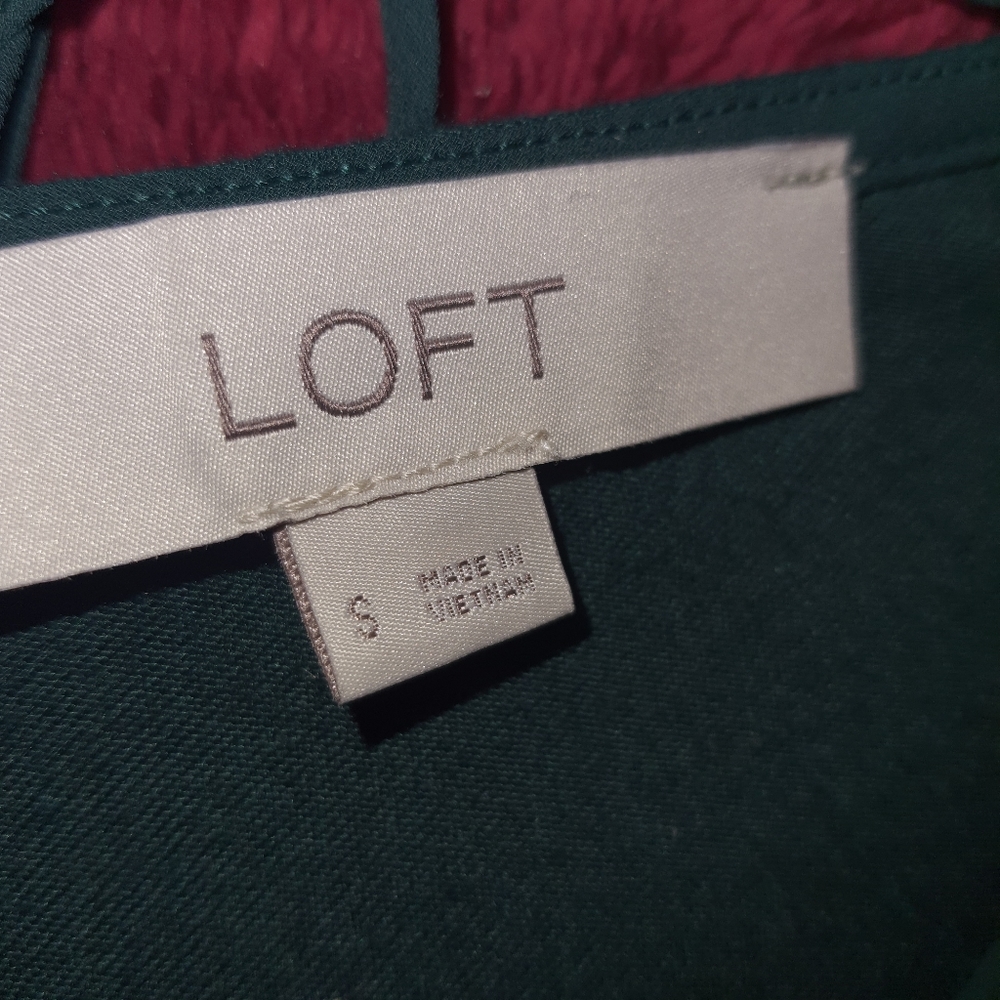 Women's Ann Taylor Loft Forest Green Blouse Small - Picture 6 of 8